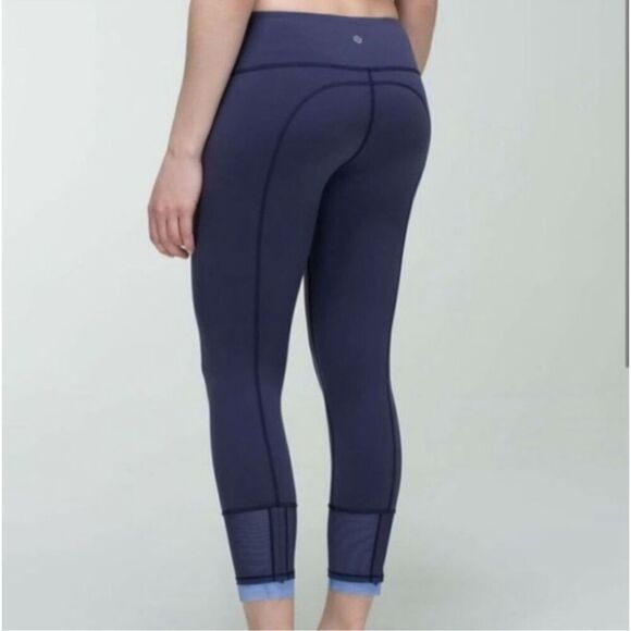 Lululemon Find Your Flow Crop Leggings 23” Navy Blue Size 4 - Picture 10 of 10